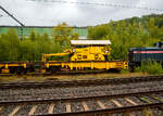 Schienen-Ladewagen SLW, D-VMRS 99 80 6511 010-7, der Vossloh Rail Service GmbH am 17.09.2022 im Bahnhof Niederschelden (geografisch eigentlich Niederschelderhtte).