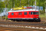 Der Turmtriebwagen 701 099-4 (99 80 9236 099-4 D-AVOLL), der Lokvermietung Aggerbahn (Andreas Voll e.K., Wiehl), ex DB 701 099-4, ex Deutsche Bundesbahn -  Kassel 6206, ist am 04.04.2020 in Kreuztal