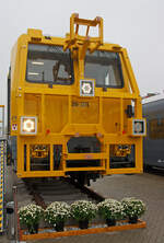 Frontaufnahme vom Gleismesstriebzug (GMTZ) hier Steuerwagen 726 102 (GMTZ-STW) am 26.09.2014 der DB Netz AG auf der Inno Trans 2014 in Berlin.