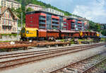 Die Scheuchzer Weichenschleifzug MRK-W, UIC 99 85 94 27 003-0, steht am 29.05.2012 bei Neuchâtel (Neuenburg).