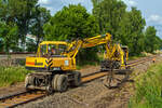 Ein O&K MH-S Zweiwegebagger, Kleinwagen Nr.